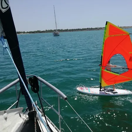 船上ホテル Sailboat For Sea Ride Or Instructor Class *