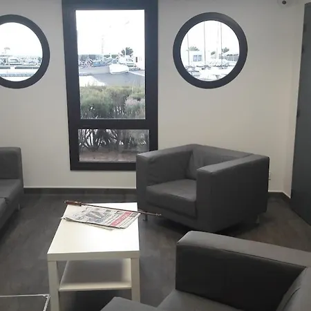 船上ホテル Sailboat For Sea Ride Or Instructor Class *