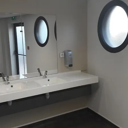 Botel Sailboat For Sea Ride Or Instructor Class *