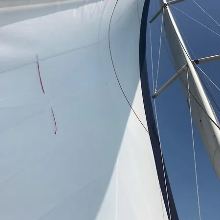 Sailboat For Sea Ride Or Instructor Class Botel *