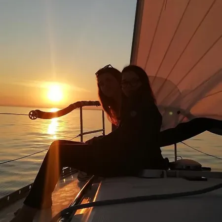 Sailboat For Sea Ride Or Instructor Class * Le Grau-du-Roi